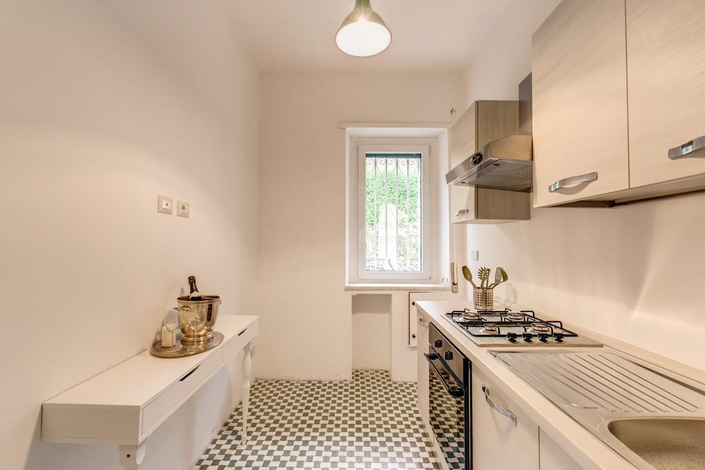Daisy Guest House Colosseo Roma Exterior foto