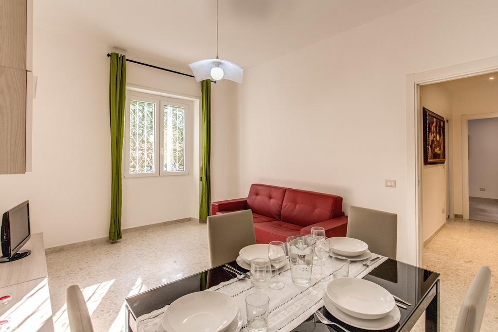 Daisy Guest House Colosseo Roma Habitación foto
