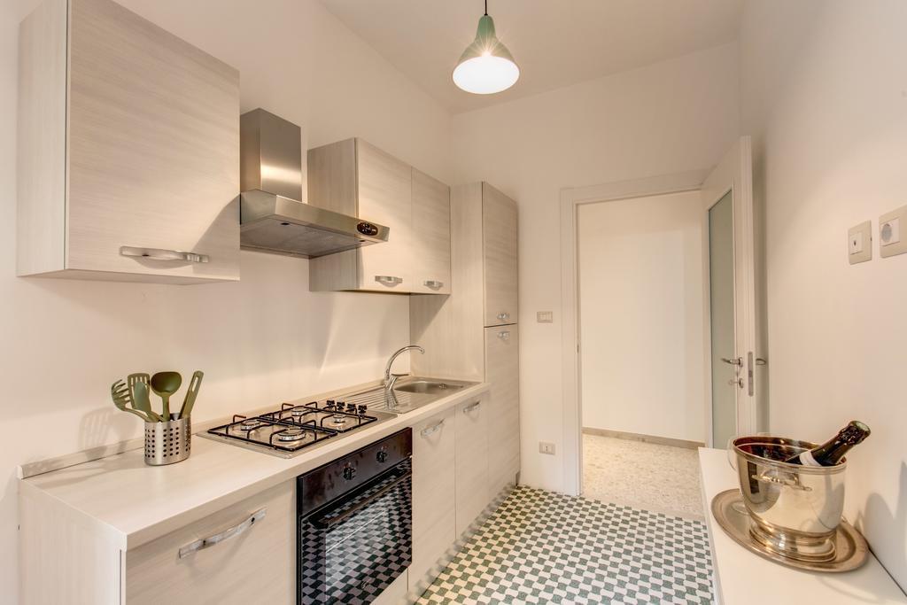 Daisy Guest House Colosseo Roma Habitación foto
